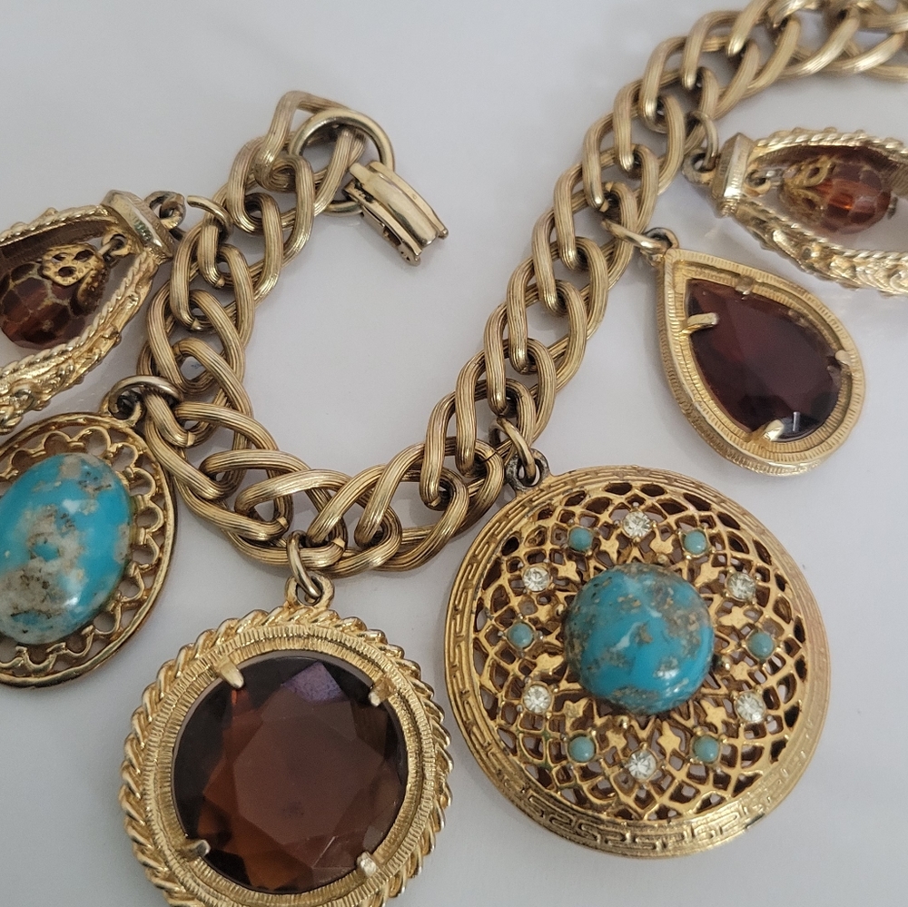 VINTAGE oversized charm Bracelet Robin's egg blue glass stone & rhinestone